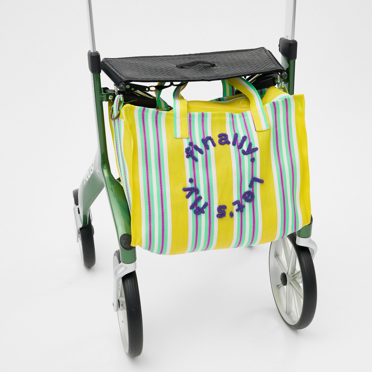 Markttasche mit Stickerei